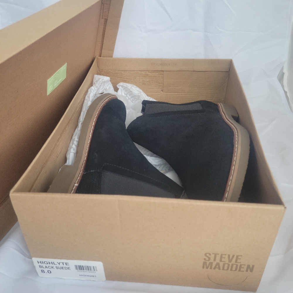 Steve Madden Highlyte Black Suede Size 8